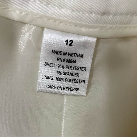 Emily Designs Classic Cream Men's Suit - Picture 3 of 6